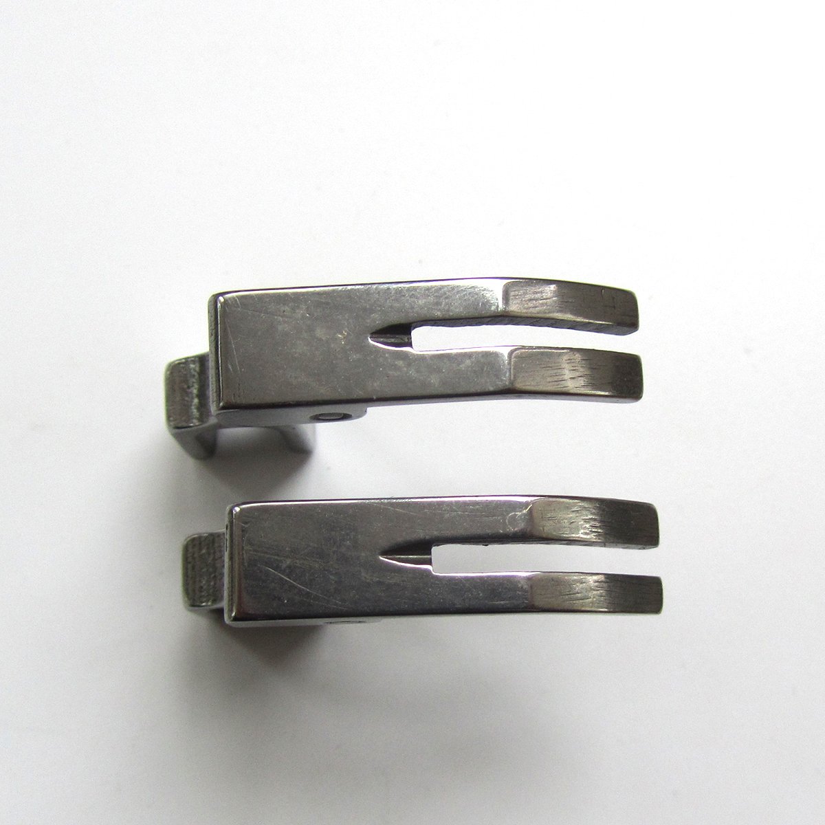 KUNPENG - High Shank Double Toe Medium Hinged Zipper Foot #121946